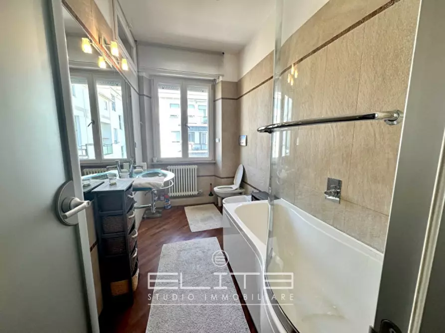 Immagine 10 di Appartamento in vendita  in Via Mario Torresi a Ancona