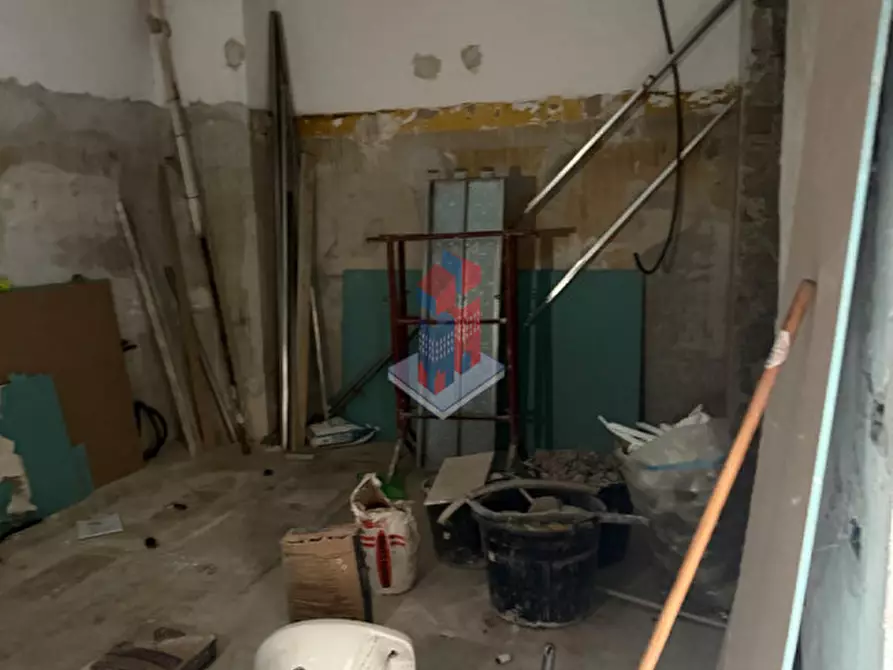 Immagine 12 di Negozio in affitto  in CHIAIA - LICEO UMBERTO a Napoli