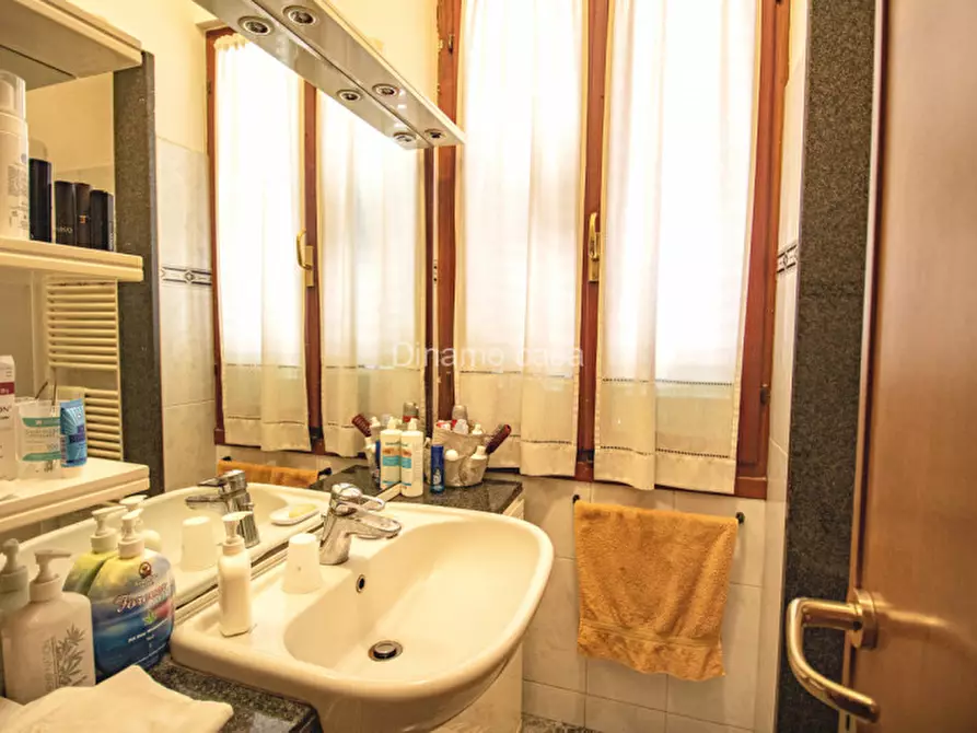 Immagine 19 di Casa indipendente in vendita  in via braga a Prato