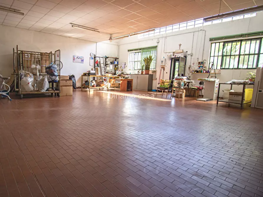 Immagine 25 di Casa indipendente in vendita  in via braga a Prato