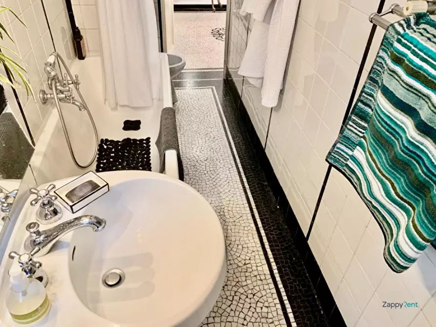 Immagine 34 di Appartamento in affitto  in Via Alessandro Tadino, 4 a Milano