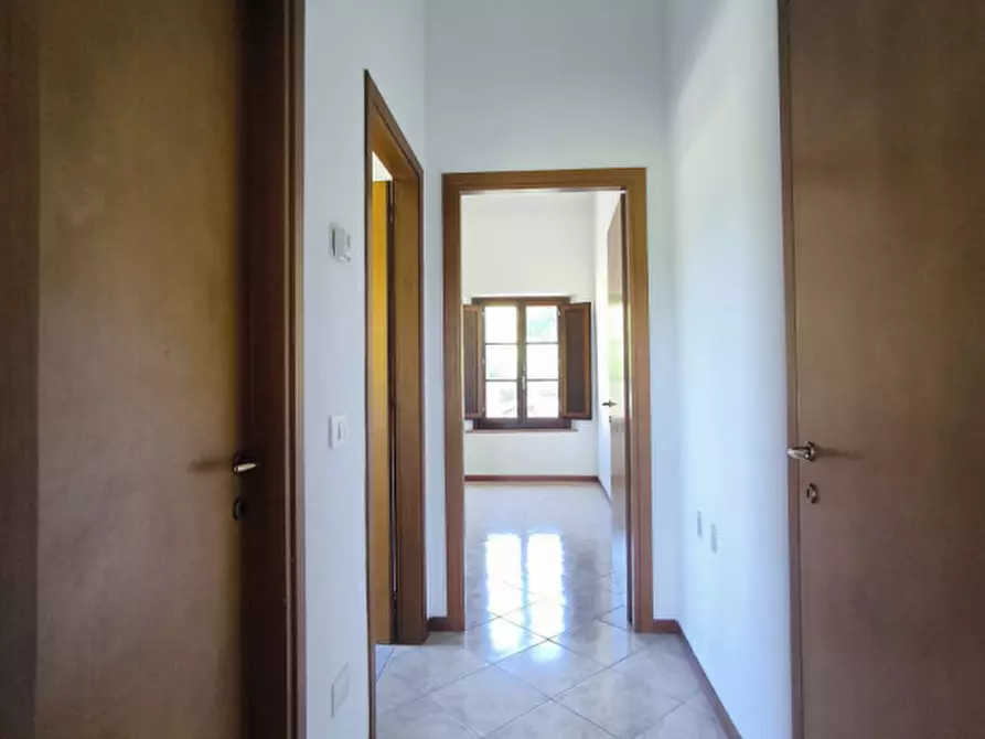 Immagine 10 di Appartamento in vendita  in Via Diga a Cavriglia