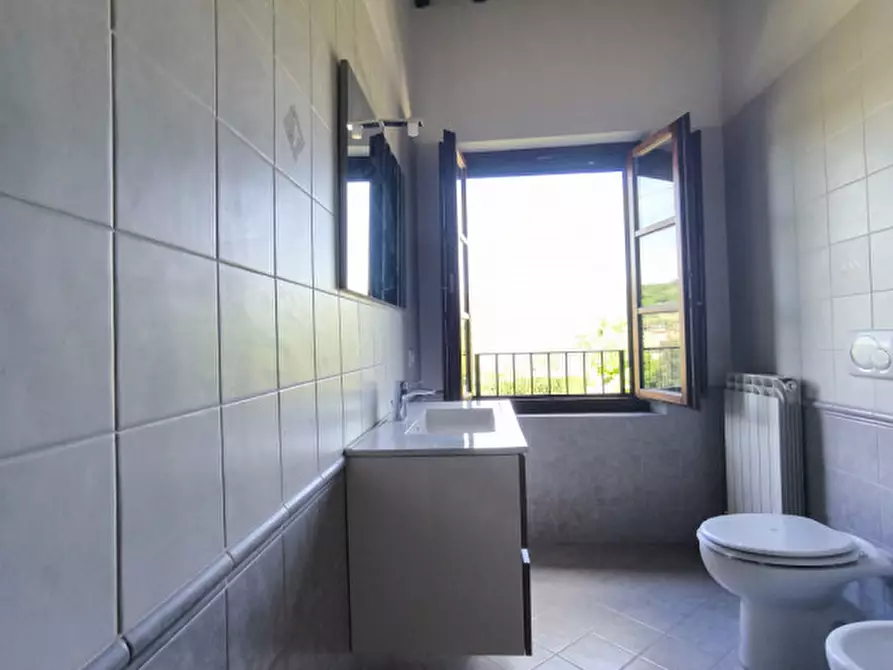 Immagine 14 di Appartamento in vendita  in Via Diga a Cavriglia