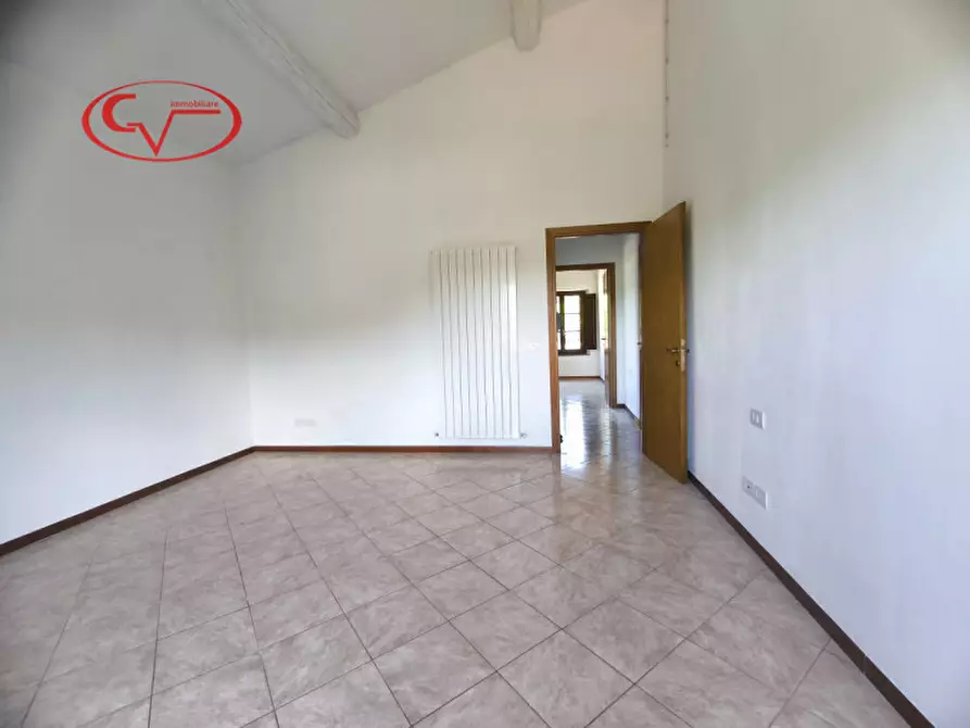 Immagine 21 di Appartamento in vendita  in Via Diga a Cavriglia