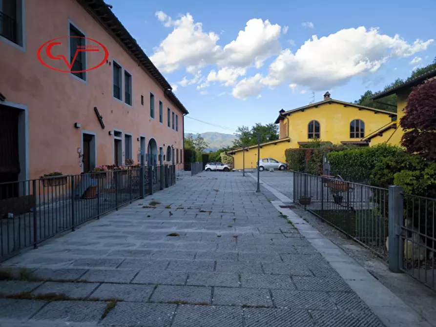 Immagine 25 di Appartamento in vendita  in Via Diga a Cavriglia