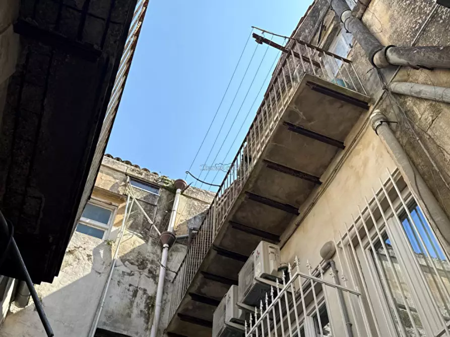 Immagine 31 di Appartamento in vendita  a Modica