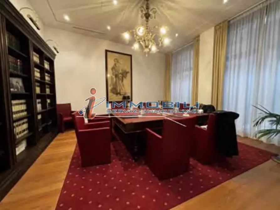 Immagine 3 di Palazzo in affitto  in PIAZZA CORDUSIO a Milano
