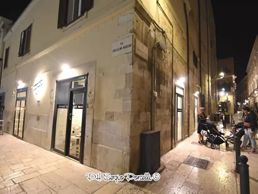 Immagine 11 di Attività commerciale in vendita  a Bisceglie