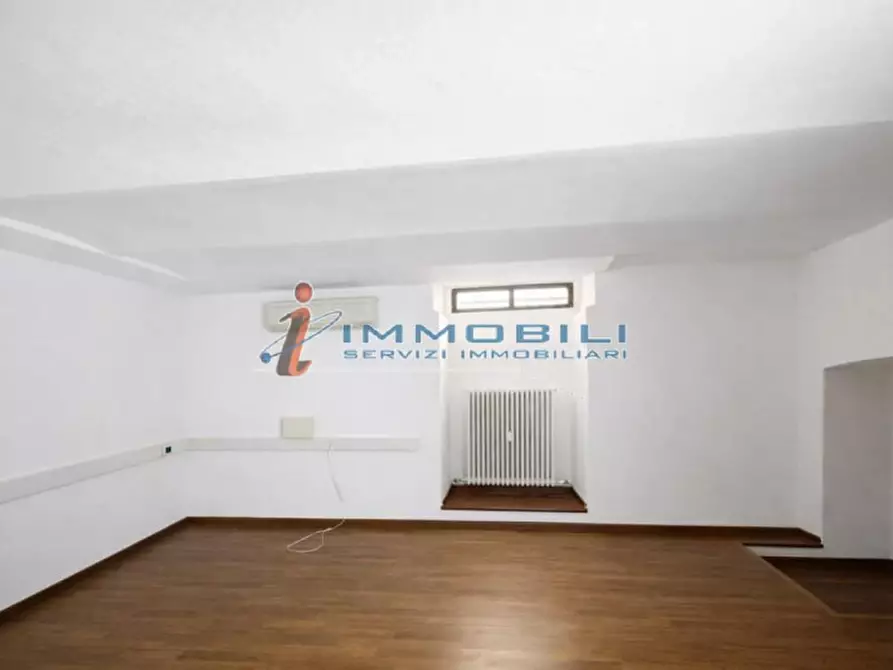 Immagine 5 di Ufficio in affitto  in VIA CONSERVATORIO a Milano