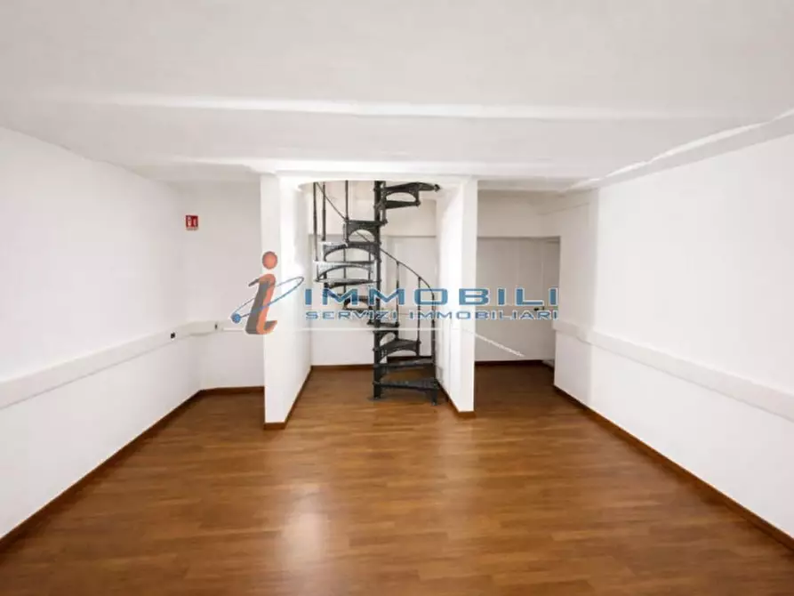 Immagine 6 di Ufficio in affitto  in VIA CONSERVATORIO a Milano