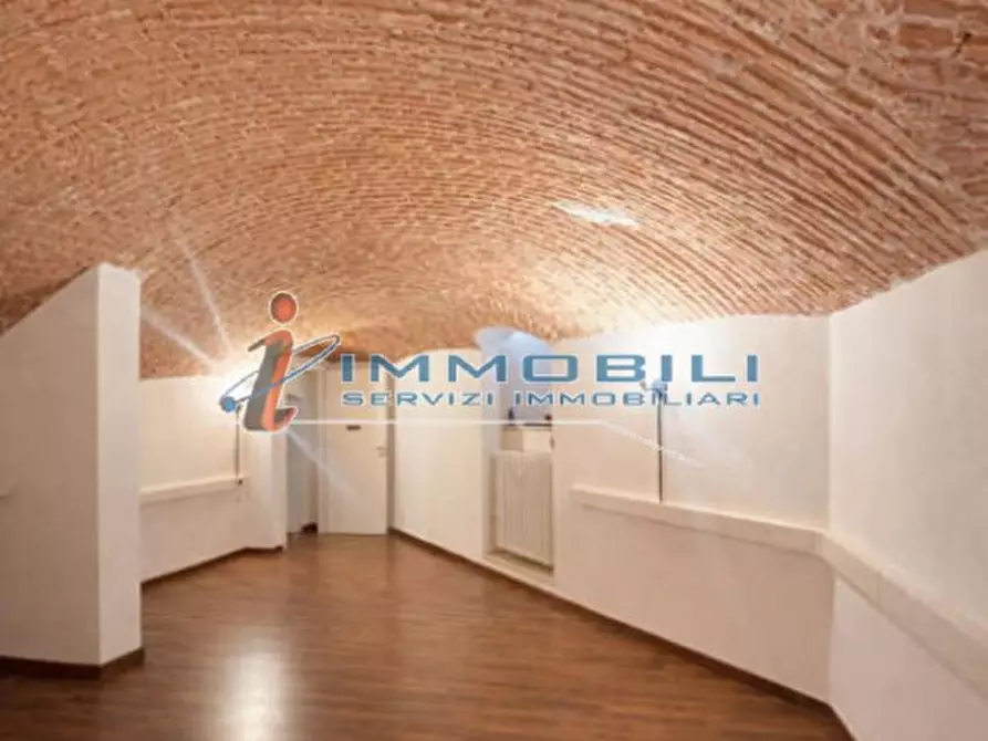 Immagine 12 di Ufficio in affitto  in VIA CONSERVATORIO a Milano