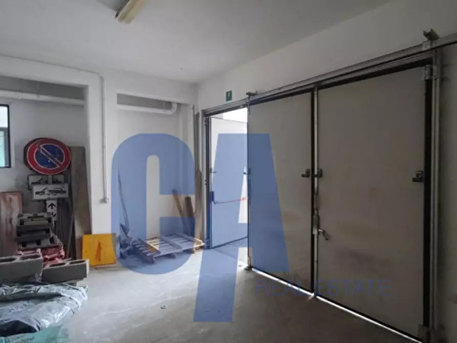 Immagine 9 di Laboratorio in affitto  in VIA GROSIO a Milano