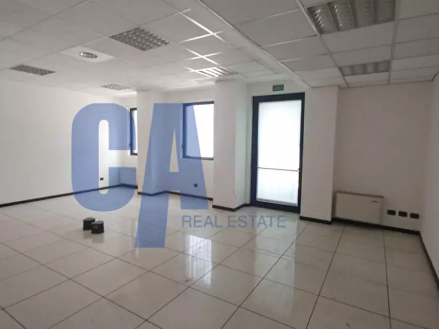 Immagine 15 di Laboratorio in affitto  in VIA GROSIO a Milano