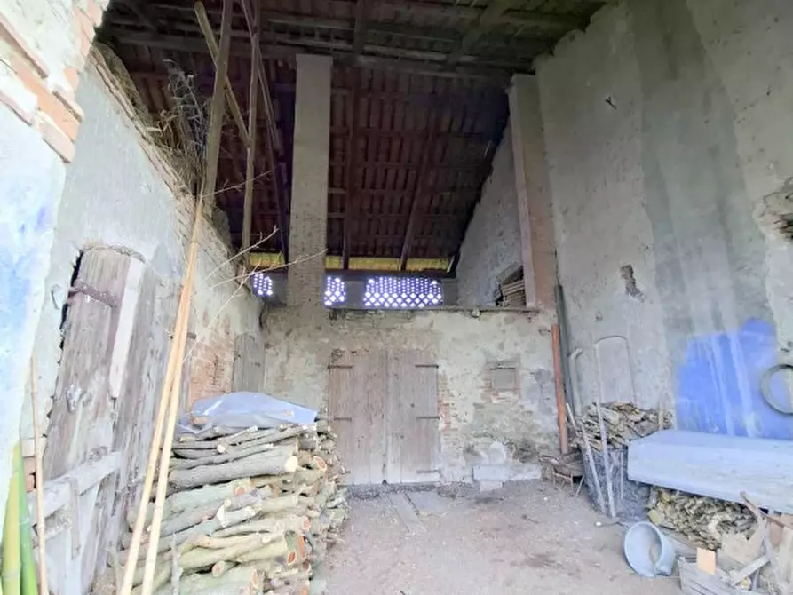 Immagine 24 di Rustico / casale in vendita  in Via San Francesco a Rovolon
