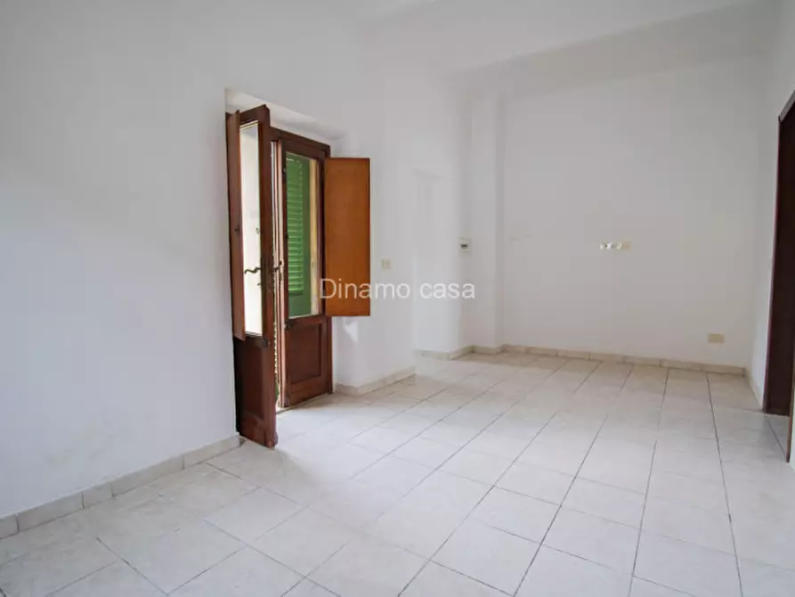 Immagine 2 di Appartamento in vendita  a Prato