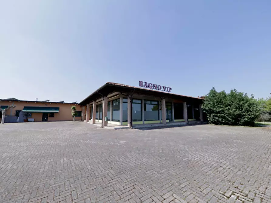 Immagine 2 di Attività commerciale in affitto  in Via Sottoprà a Solesino