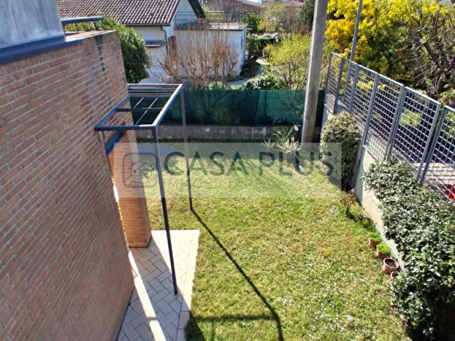 Immagine 11 di Villetta a schiera in vendita  a Bassano Del Grappa
