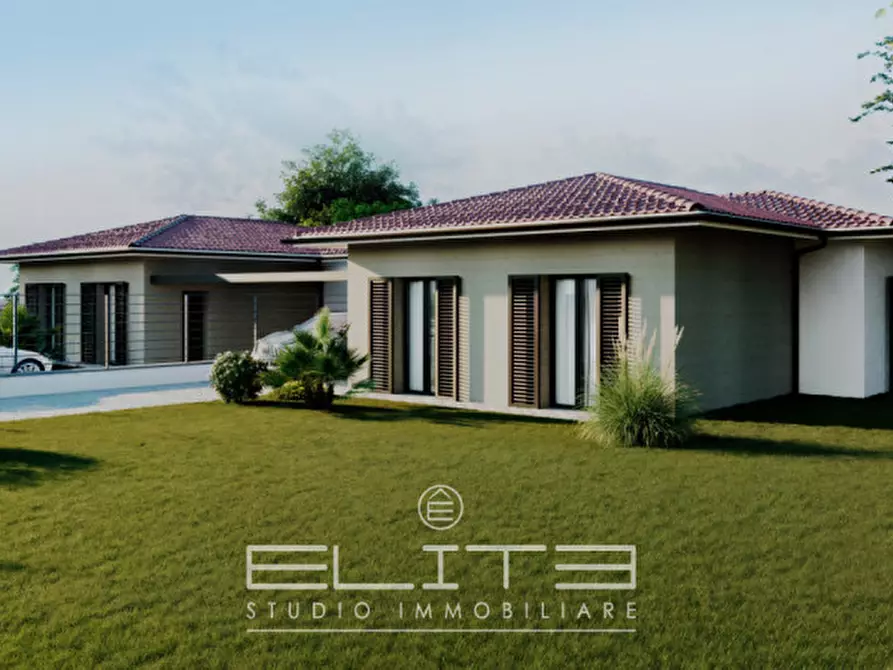 Immagine 2 di Villa in vendita  in s.s. arceviese a Senigallia