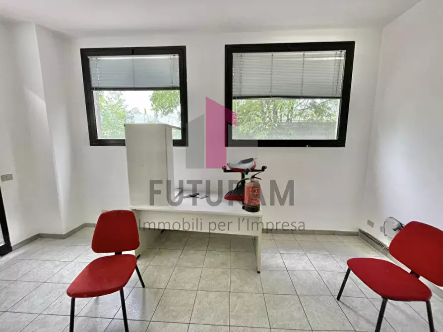 Immagine 28 di Capannone industriale in vendita  a Altavilla Vicentina