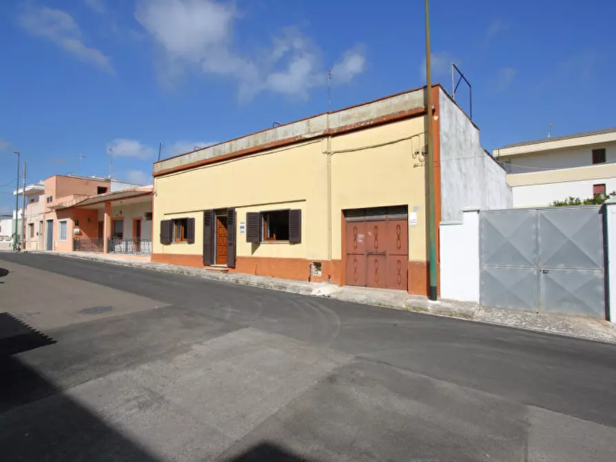 Immagine 26 di Casa indipendente in vendita  in Via Regina Elena a Presicce-Acquarica