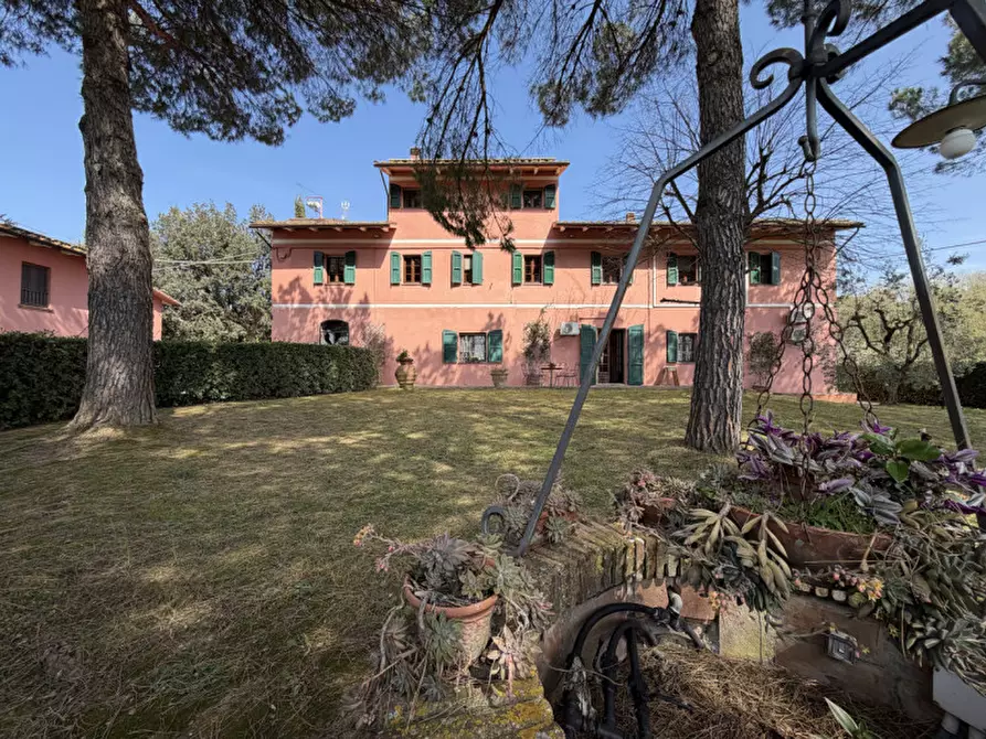 Immagine 1 di Villa in vendita  in Via Scacciapolli a Fauglia
