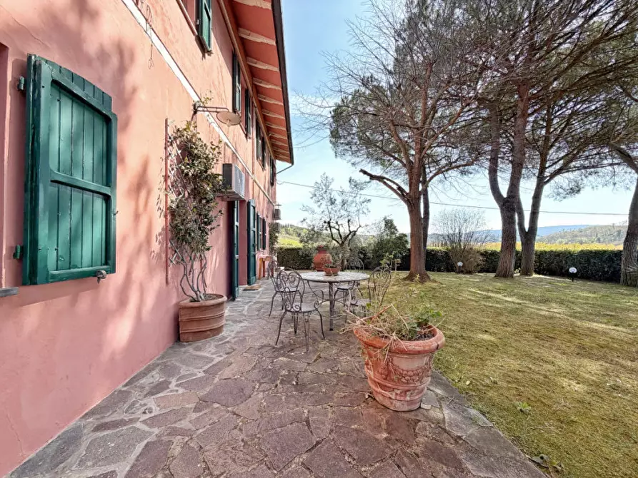 Immagine 3 di Villa in vendita  in Via Scacciapolli a Fauglia