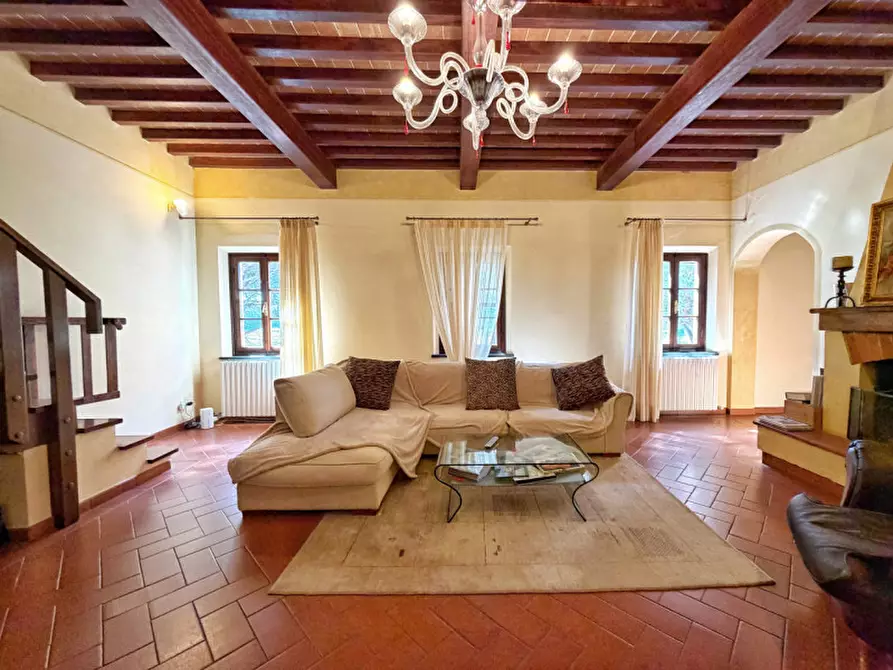 Immagine 15 di Villa in vendita  in Via Scacciapolli a Fauglia