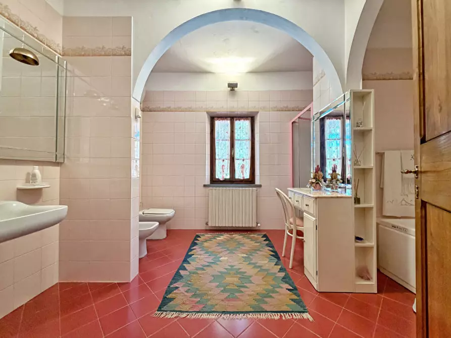 Immagine 30 di Villa in vendita  in Via Scacciapolli a Fauglia