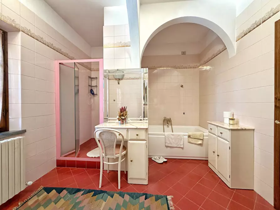 Immagine 32 di Villa in vendita  in Via Scacciapolli a Fauglia