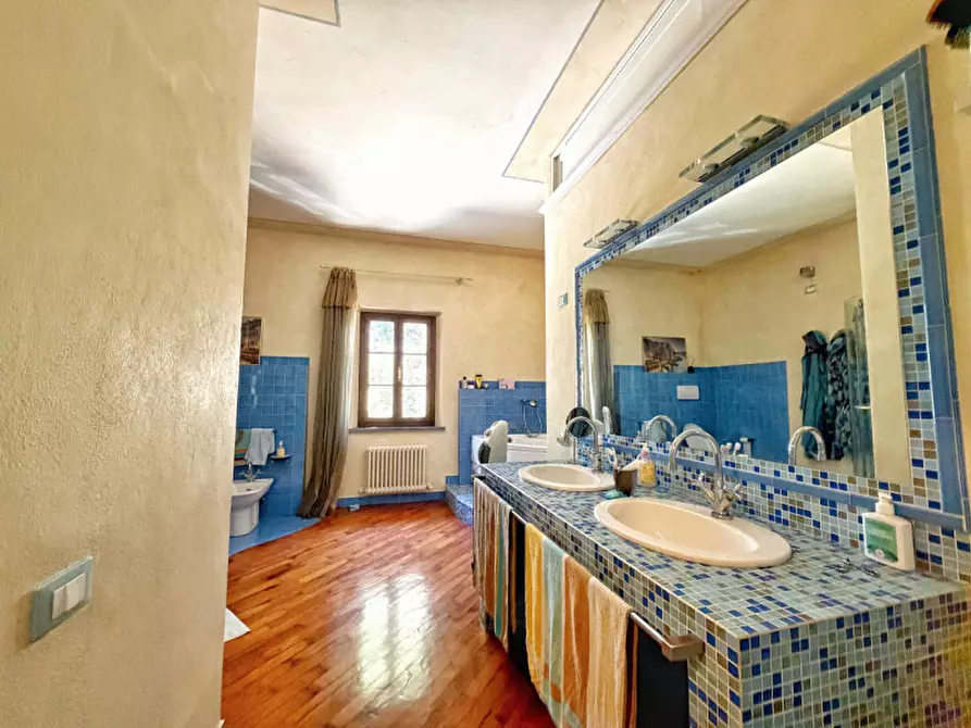 Immagine 36 di Villa in vendita  in Via Scacciapolli a Fauglia