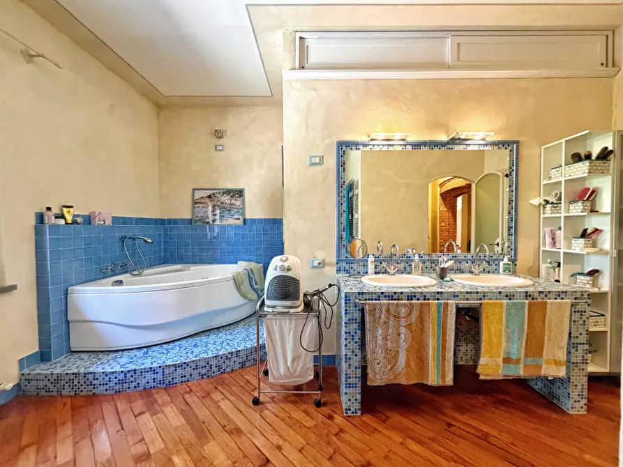 Immagine 38 di Villa in vendita  in Via Scacciapolli a Fauglia