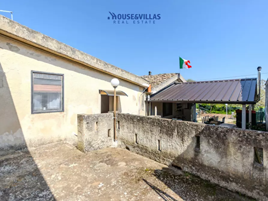 Immagine 11 di Villa in vendita  in rigolizia a Noto