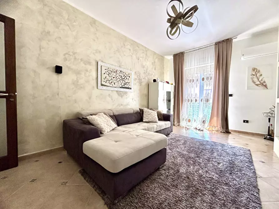 Immagine 4 di Appartamento in vendita  in Via Mario Orso Corbino, 52 a Palermo