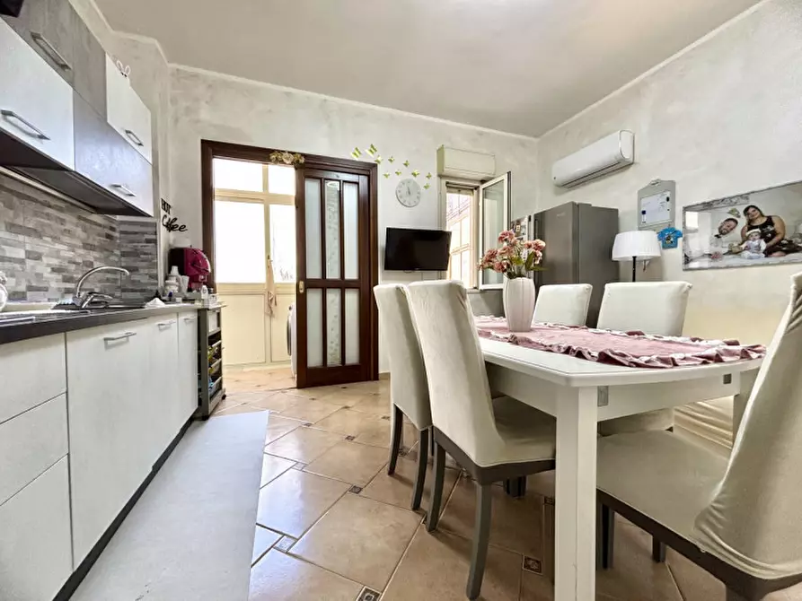 Immagine 11 di Appartamento in vendita  in Via Mario Orso Corbino, 52 a Palermo