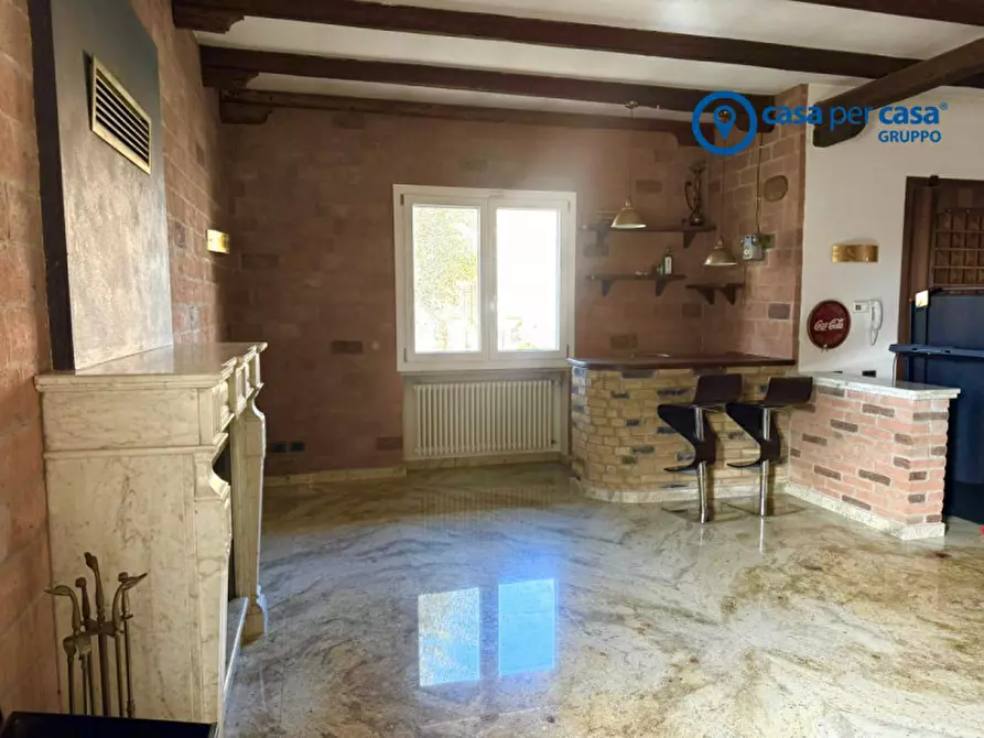 Immagine 1 di Casa bifamiliare in vendita  in Via Broglio a Solesino