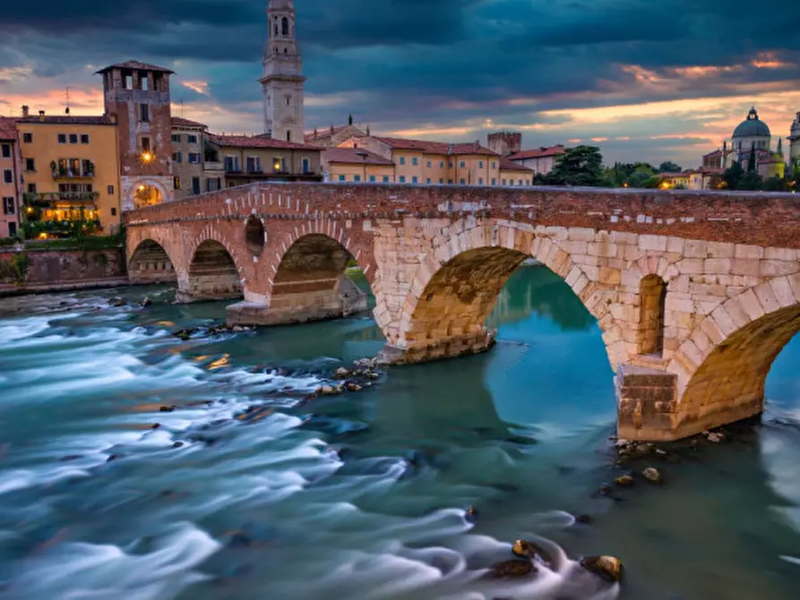 Immagine 13 di Appartamento in vendita  in Via Mazzini a Verona