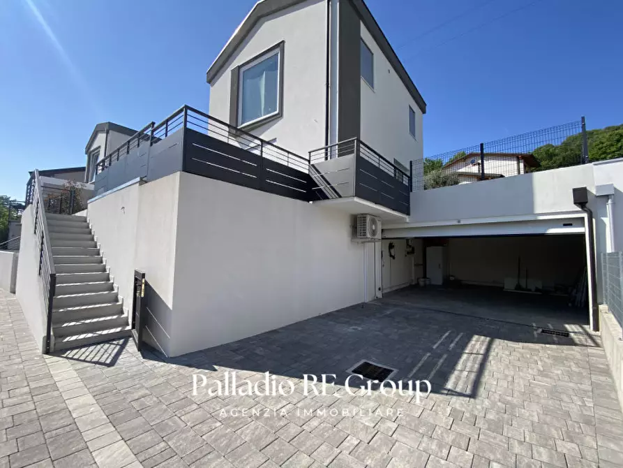 Immagine 1 di Casa indipendente in vendita  in Via Rivella a Creazzo