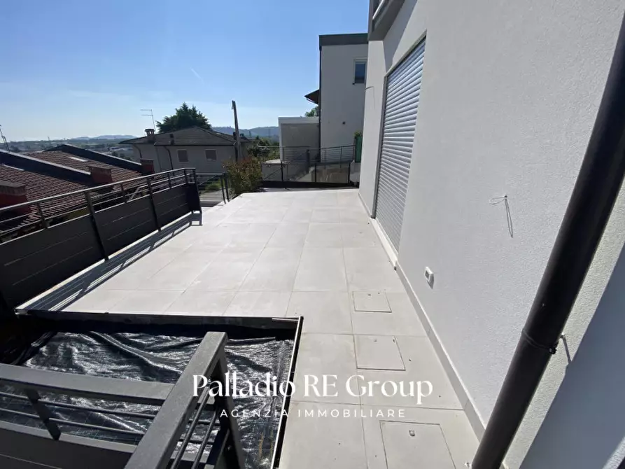 Immagine 4 di Casa indipendente in vendita  in Via Rivella a Creazzo