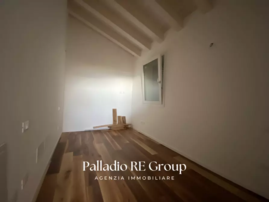 Immagine 10 di Casa indipendente in vendita  in Via Rivella a Creazzo