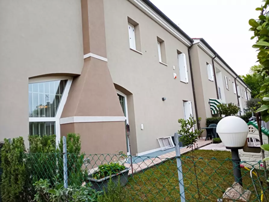 Immagine 11 di Villetta a schiera in vendita  in Via Roma a Spinea