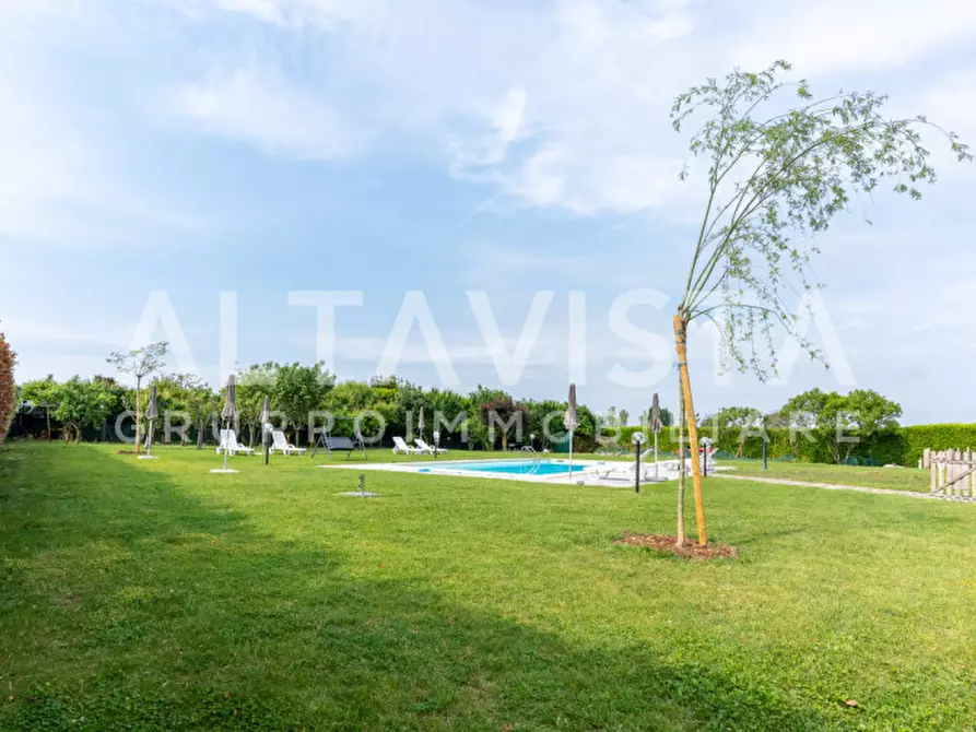 Immagine 10 di Villa in vendita  in Via Bettola a Lonato del Garda