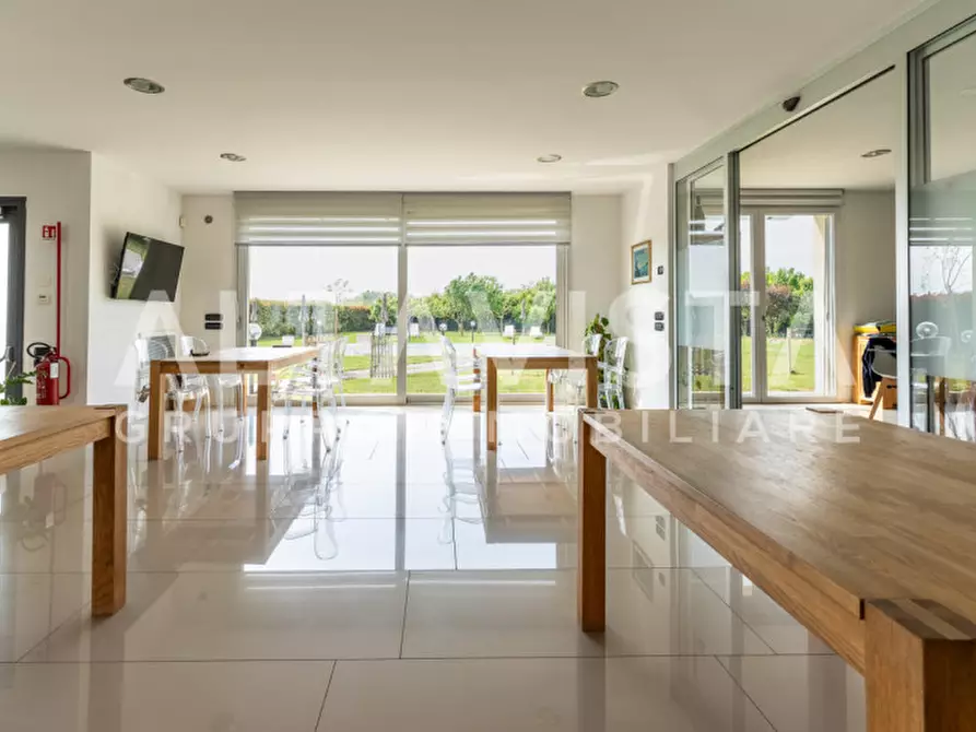 Immagine 16 di Villa in vendita  in Via Bettola a Lonato del Garda