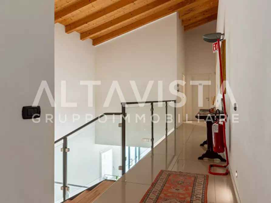Immagine 22 di Villa in vendita  in Via Bettola a Lonato del Garda