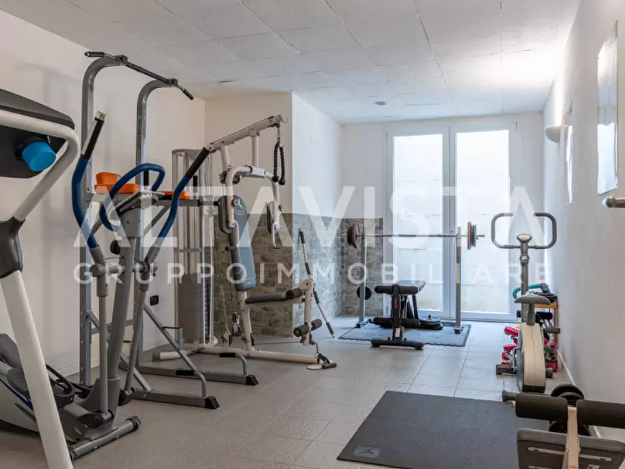 Immagine 34 di Villa in vendita  in Via Bettola a Lonato del Garda