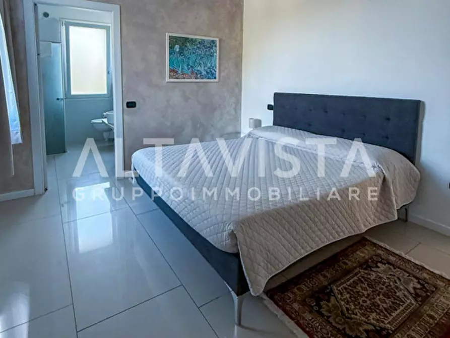 Immagine 42 di Villa in vendita  in Via Bettola a Lonato del Garda
