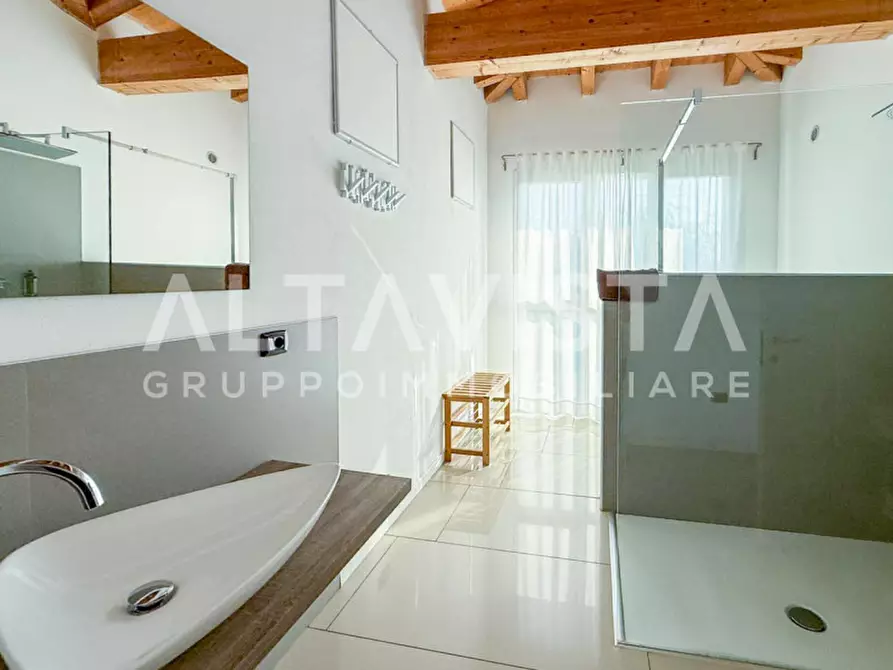 Immagine 48 di Villa in vendita  in Via Bettola a Lonato del Garda