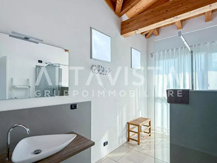 Immagine 51 di Villa in vendita  in Via Bettola a Lonato del Garda
