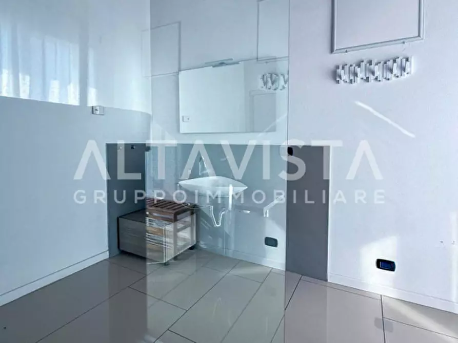 Immagine 55 di Villa in vendita  in Via Bettola a Lonato del Garda
