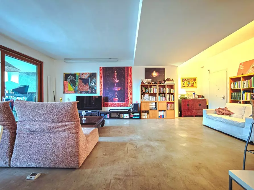 Immagine 5 di Appartamento in vendita  in Via Vallombrosa a Roma