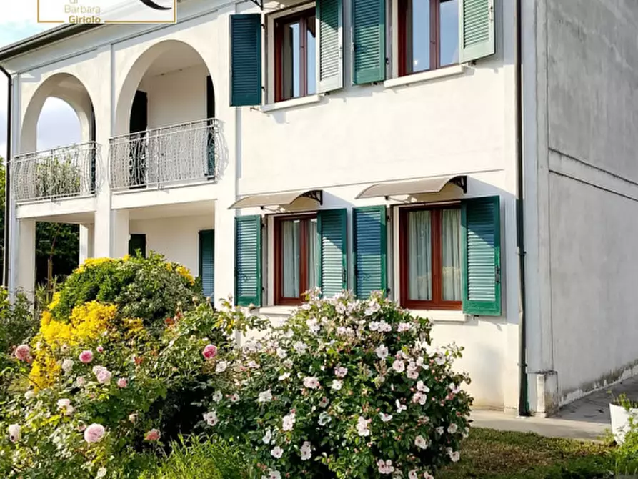 Immagine 1 di Casa indipendente in vendita  a Ceneselli